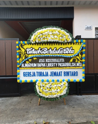 Papan Bunga Duka di Takisung